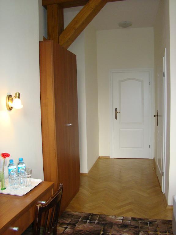 Royal Route 29 Comfort Rooms Kraków Eksteriør billede